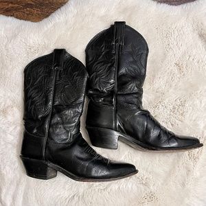 Justin’s Women Cowboy Boots